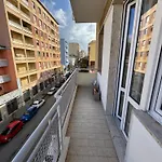 Mini Mono