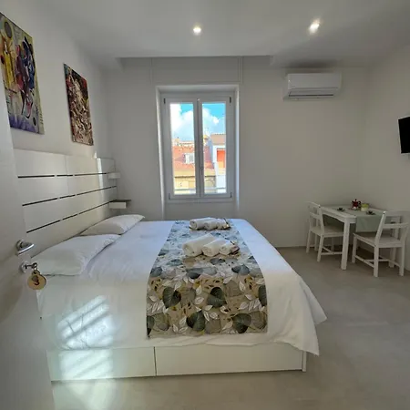 Gasthuis Mini Mono Cliniche & Ospedale Civile A Piedi 3*