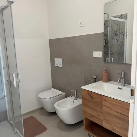 Mini Mono Cliniche & Ospedale Civile A Piedi 3* Sassari