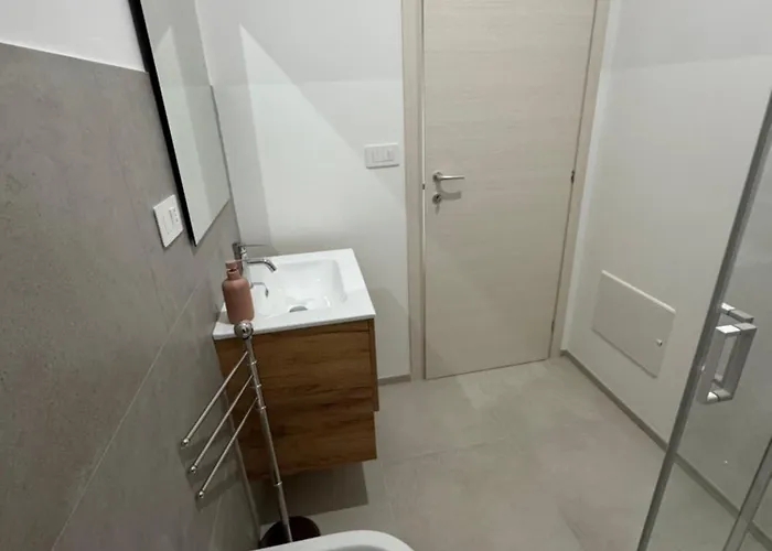 Mini Mono Cliniche & Ospedale Civile A Piedi