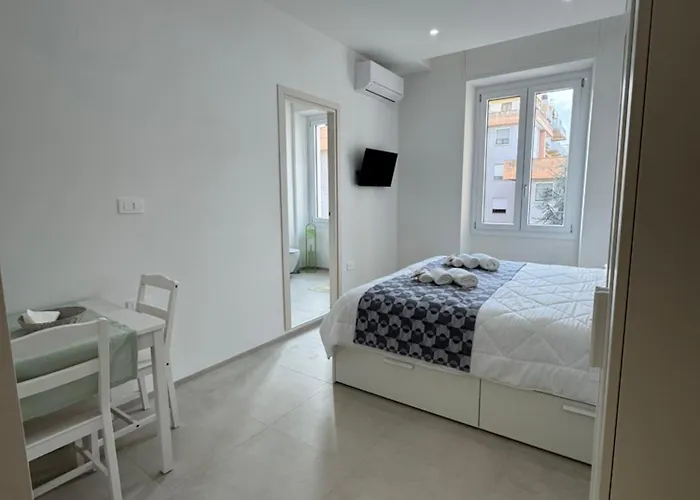 Gasthuis Mini Mono Cliniche & Ospedale Civile A Piedi 3*